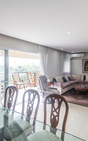Apartamento à venda com 140m², 3 quartos e 2 vagas Apartamento à venda com 140m², 3 quartos e 2 vagasSala