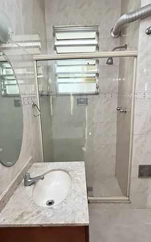 Apartamento à venda com 60m², 2 quartos e sem vagaBanheiro