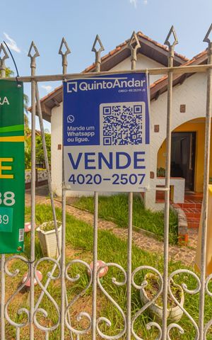 Casa à venda com 132m², 2 quartos e 2 vagas Casa à venda com 132m², 2 quartos e 2 vagasplaca