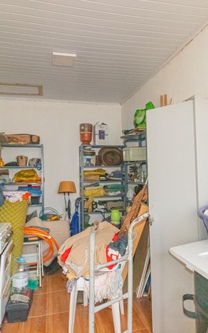 Casa à venda com 132m², 2 quartos e 2 vagas Casa à venda com 132m², 2 quartos e 2 vagasÁrea de Serviço