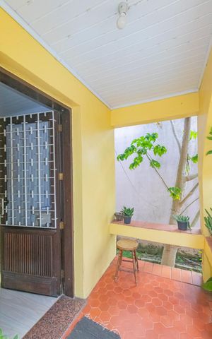 Casa à venda com 132m², 2 quartos e 2 vagas Casa à venda com 132m², 2 quartos e 2 vagasVaranda da Sala
