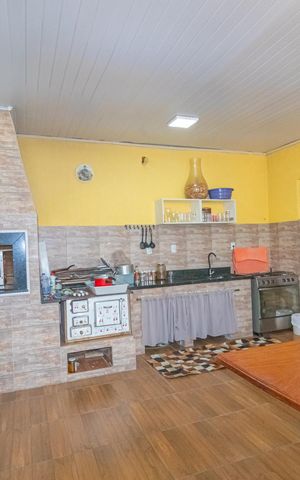 Casa à venda com 132m², 2 quartos e 2 vagas Casa à venda com 132m², 2 quartos e 2 vagasVaranda gourmet