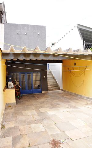 Casa para alugar com 230m², 3 quartos e 2 vagas Casa para alugar com 230m², 3 quartos e 2 vagasDetalhe - Quintal
