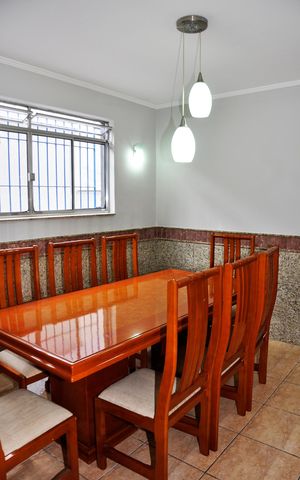 Casa para alugar com 230m², 3 quartos e 2 vagas Casa para alugar com 230m², 3 quartos e 2 vagasDetalhe - Copa