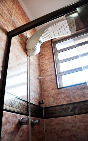 Casa para alugar com 230m², 3 quartos e 2 vagas Casa para alugar com 230m², 3 quartos e 2 vagasDetalhe - Suíte