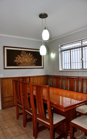 Casa para alugar com 230m², 3 quartos e 2 vagas Casa para alugar com 230m², 3 quartos e 2 vagasDetalhe - Copa