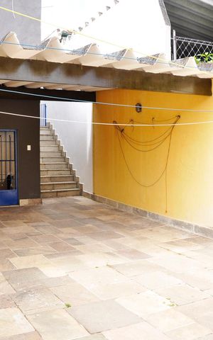 Casa para alugar com 230m², 3 quartos e 2 vagas Casa para alugar com 230m², 3 quartos e 2 vagasDetalhe - Quintal