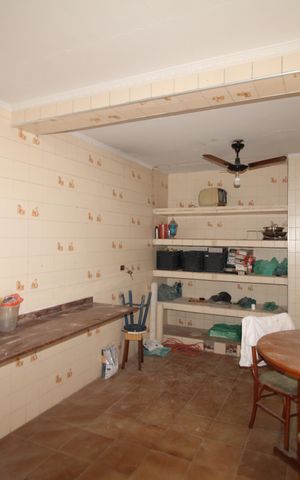Casa para alugar com 200m², 2 quartos e 3 vagasCozinha