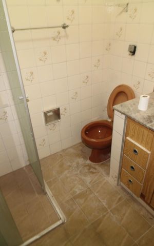 Casa para alugar com 200m², 2 quartos e 3 vagasBanheiro 1