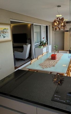 Apartamento para alugar com 149m², 3 quartos e 2 vagas Apartamento para alugar com 149m², 3 quartos e 2 vagasVaranda