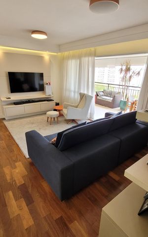 Apartamento para alugar com 149m², 3 quartos e 2 vagas Apartamento para alugar com 149m², 3 quartos e 2 vagasSala