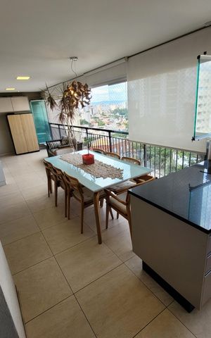 Apartamento para alugar com 149m², 3 quartos e 2 vagas Apartamento para alugar com 149m², 3 quartos e 2 vagasVaranda