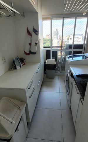 Apartamento para alugar com 149m², 3 quartos e 2 vagas Apartamento para alugar com 149m², 3 quartos e 2 vagasCozinha