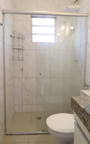 Casa de condomínio para alugar com 100m², 3 quartos e 2 vagasBanheiro do Quarto 3