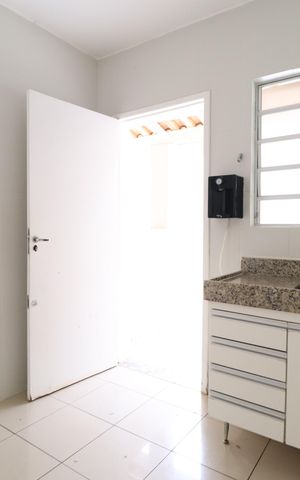 Casa de condomínio para alugar com 100m², 3 quartos e 2 vagasCozinha