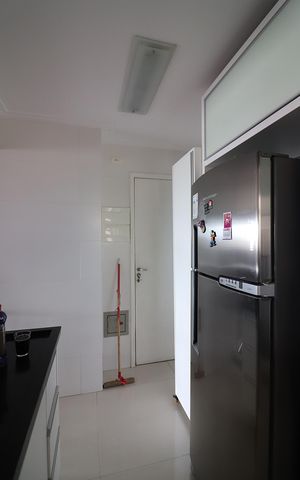 Apartamento à venda com 80m², 2 quartos e 1 vagaCozinha e Área de Serviço