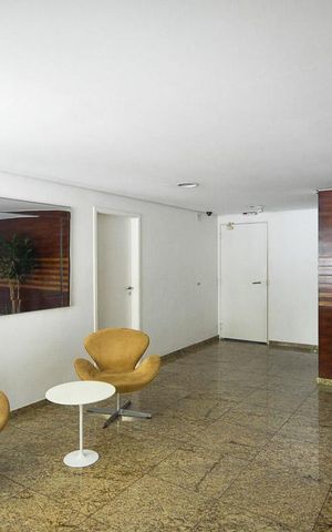 Apartamento à venda com 80m², 2 quartos e 2 vagasHall Social
