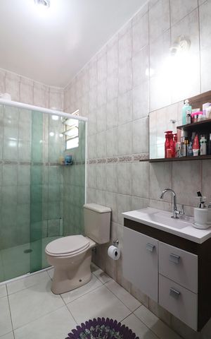 Casa à venda com 260m², 3 quartos e 2 vagasBanheiro Social