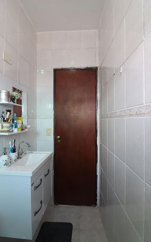 Casa à venda com 260m², 3 quartos e 2 vagasQuarto 1 - Suíte Banheiro 