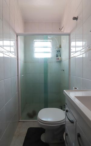 Casa à venda com 260m², 3 quartos e 2 vagasQuarto 1 - Suíte Banheiro 