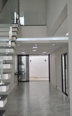 Casa à venda com 155m², 3 quartos e 3 vagasSala