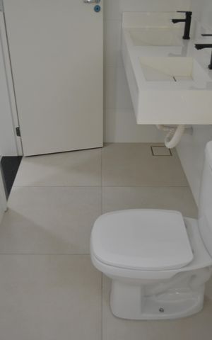 Casa à venda com 155m², 3 quartos e 3 vagasBanheiro da Suíte 3