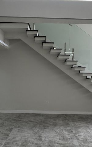 Casa à venda com 155m², 3 quartos e 3 vagas Casa à venda com 155m², 3 quartos e 3 vagasSala - Sala de Jantar