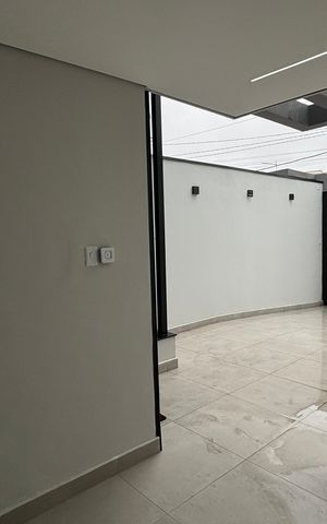 Casa à venda com 155m², 3 quartos e 3 vagas Casa à venda com 155m², 3 quartos e 3 vagasGaragem