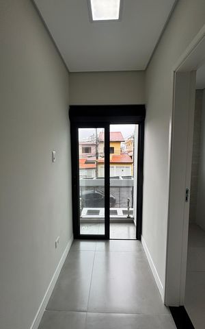 Casa à venda com 155m², 3 quartos e 3 vagas Casa à venda com 155m², 3 quartos e 3 vagasSuite 1