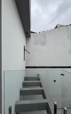 Casa à venda com 155m², 3 quartos e 3 vagas Casa à venda com 155m², 3 quartos e 3 vagasSuíte 3 Varanda