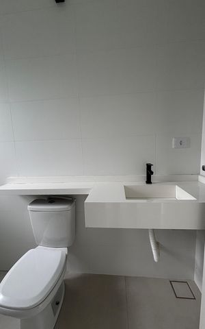 Casa à venda com 155m², 3 quartos e 3 vagas Casa à venda com 155m², 3 quartos e 3 vagasBanheiro da Suíte 1