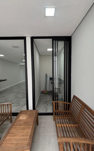 Casa à venda com 155m², 3 quartos e 3 vagas Casa à venda com 155m², 3 quartos e 3 vagasÁrea de Serviço