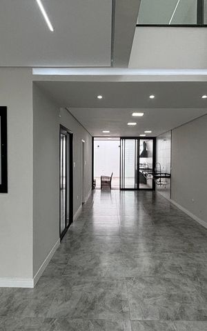 Casa à venda com 155m², 3 quartos e 3 vagas Casa à venda com 155m², 3 quartos e 3 vagasSala - Sala de Jantar