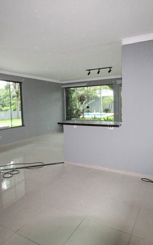 Casa de condomínio para alugar com 460m², 4 quartos e 4 vagasCozinha