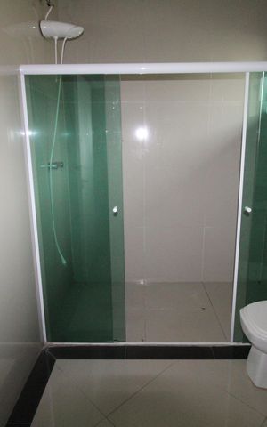 Casa de condomínio para alugar com 460m², 4 quartos e 4 vagasBanheiro da Suíte 3