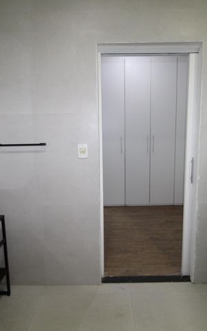 Casa de condomínio para alugar com 460m², 4 quartos e 4 vagasBanheiro da Suíte 2