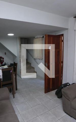 Casa para alugar com 370m², 8 quartos e 3 vagas Casa para alugar com 370m², 8 quartos e 3 vagasCasa 2