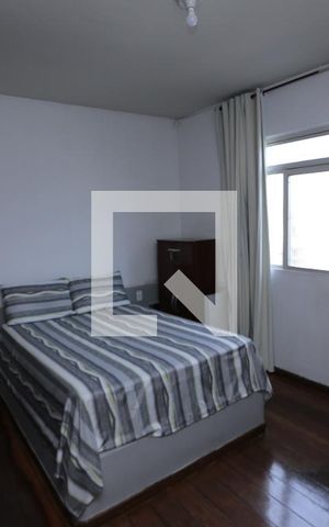 Casa para alugar com 370m², 8 quartos e 3 vagas Casa para alugar com 370m², 8 quartos e 3 vagasCasa 1