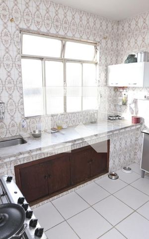 Casa para alugar com 370m², 8 quartos e 3 vagas Casa para alugar com 370m², 8 quartos e 3 vagasCasa 1