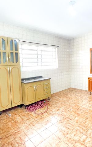 Casa à venda com 110m², 2 quartos e 1 vaga Casa à venda com 110m², 2 quartos e 1 vagaCozinha