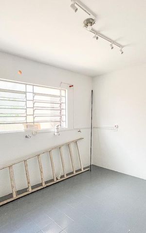 Casa à venda com 110m², 2 quartos e 1 vaga Casa à venda com 110m², 2 quartos e 1 vagaEdicula