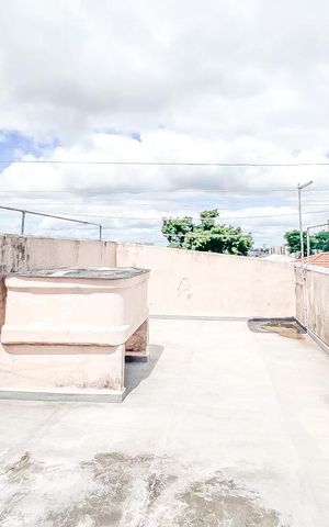 Casa à venda com 110m², 2 quartos e 1 vaga Casa à venda com 110m², 2 quartos e 1 vagaRooftop