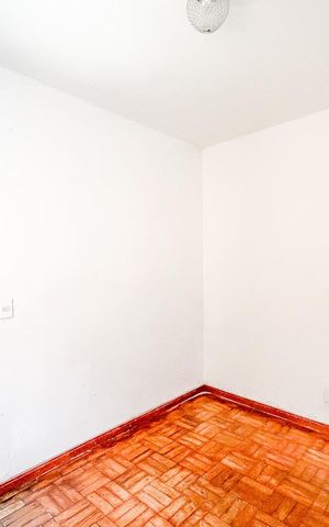 Casa à venda com 110m², 2 quartos e 1 vaga Casa à venda com 110m², 2 quartos e 1 vagaEdicula