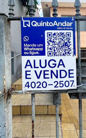 Casa à venda com 110m², 2 quartos e 1 vaga Casa à venda com 110m², 2 quartos e 1 vagaPlaquinha
