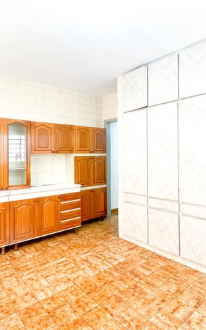 Casa à venda com 110m², 2 quartos e 1 vaga Casa à venda com 110m², 2 quartos e 1 vagaCozinha