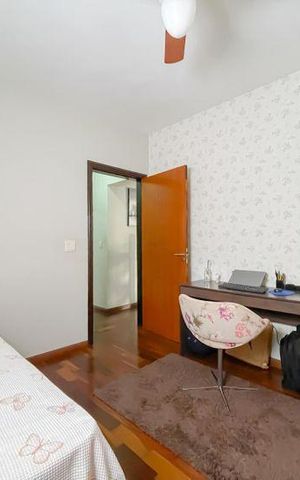 Casa à venda com 380m², 5 quartos e 6 vagas Casa à venda com 380m², 5 quartos e 6 vagasQuarto 4