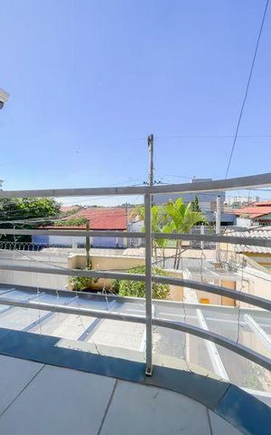 Casa à venda com 380m², 5 quartos e 6 vagas Casa à venda com 380m², 5 quartos e 6 vagasSacada