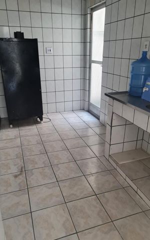 Casa à venda com 175m², 3 quartos e sem vaga Casa à venda com 175m², 3 quartos e sem vagaCozinha