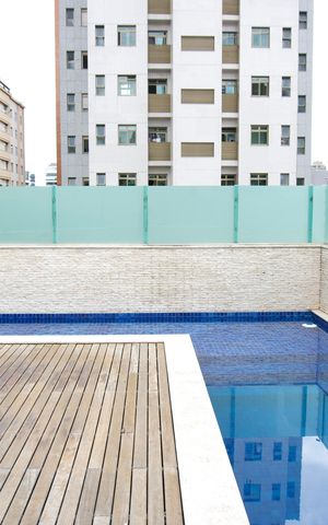 Apartamento à venda com 318m², 3 quartos e 3 vagas Apartamento à venda com 318m², 3 quartos e 3 vagasÁrea Privada - Piscina