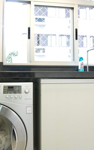 Apartamento à venda com 318m², 3 quartos e 3 vagas Apartamento à venda com 318m², 3 quartos e 3 vagasÁrea de Serviço